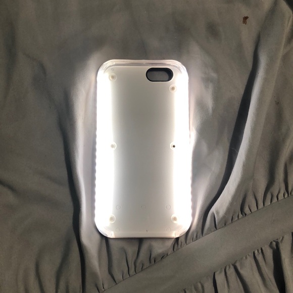 LuMee Iphone Cass - Picture 2 of 2